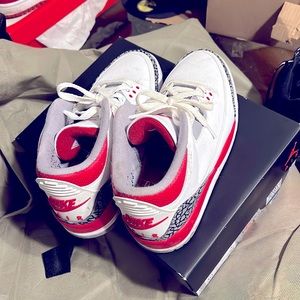 Men’s Lightly worn, Jordan Retro, size 9